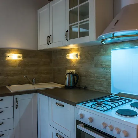 Casa Angeli In Banjol - Haus Fuer 4-5 Personen Rab Town