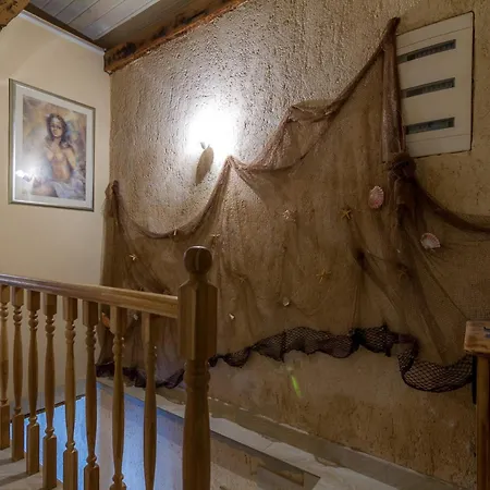 Casa Angeli In Banjol - Haus Fuer 4-5 Personen Rab Town