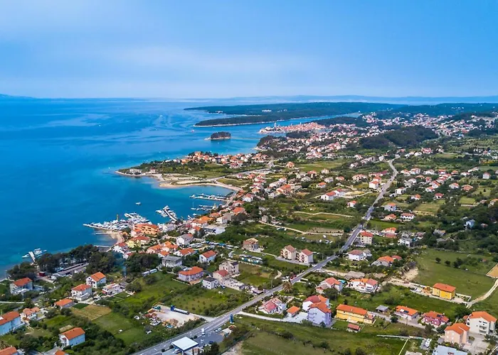 Casa Angeli In Banjol - Haus Fuer 4-5 Personen Rab Town