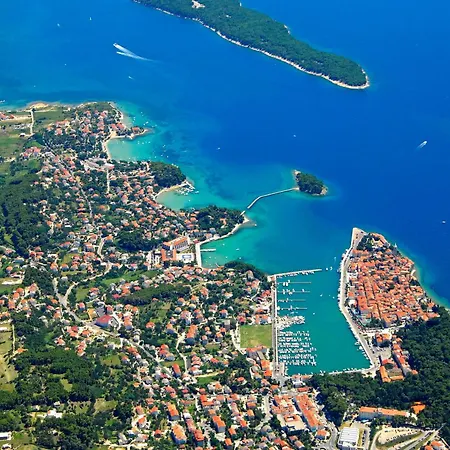 Casa Angeli In Banjol - Haus Fuer 4-5 Personen Rab Town